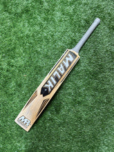 Load image into Gallery viewer, MB Reserve Edition Cricket Bat -01
