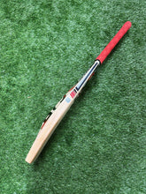 Load image into Gallery viewer, CA Pro 15000 Performance Edition Cricket Bat -01
