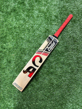 Load image into Gallery viewer, CA Pro 15000 Performance Edition Cricket Bat -01
